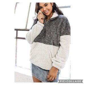 Merokeety Colorblock Charcoal & White Sherpa Quarter Zip Pullover Size Medium